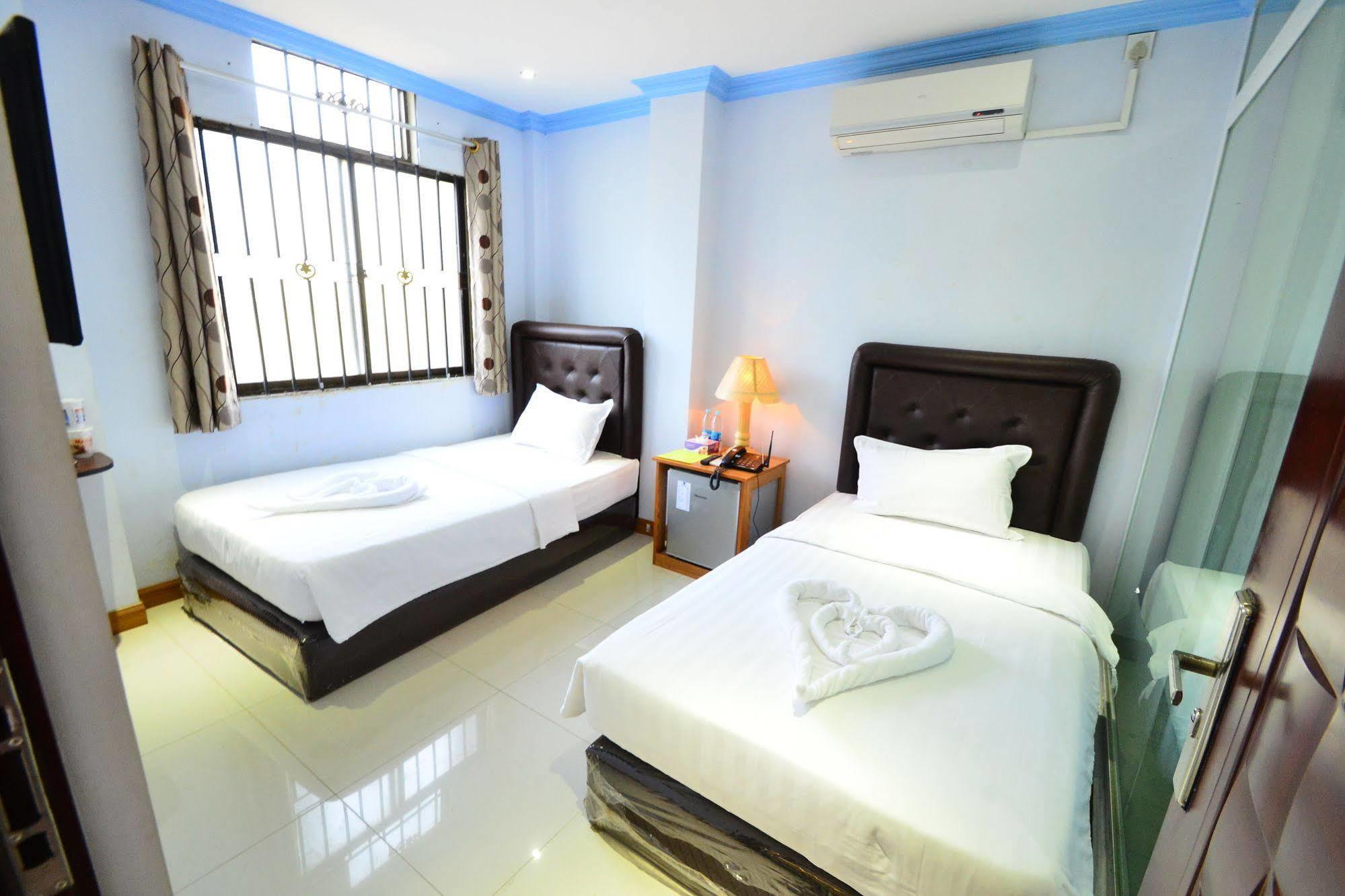 Woodland Hotel Yangon Luaran gambar